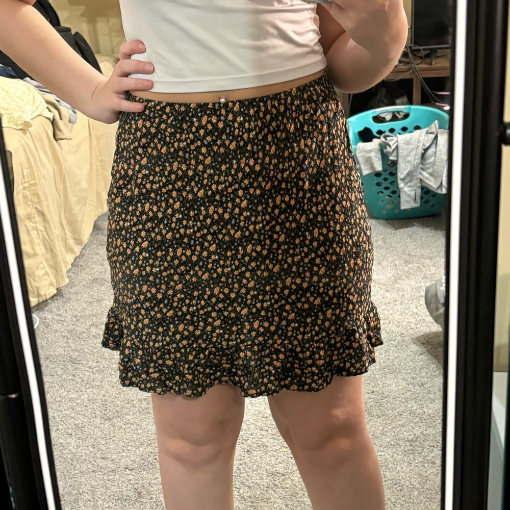 Floral patterned skirt